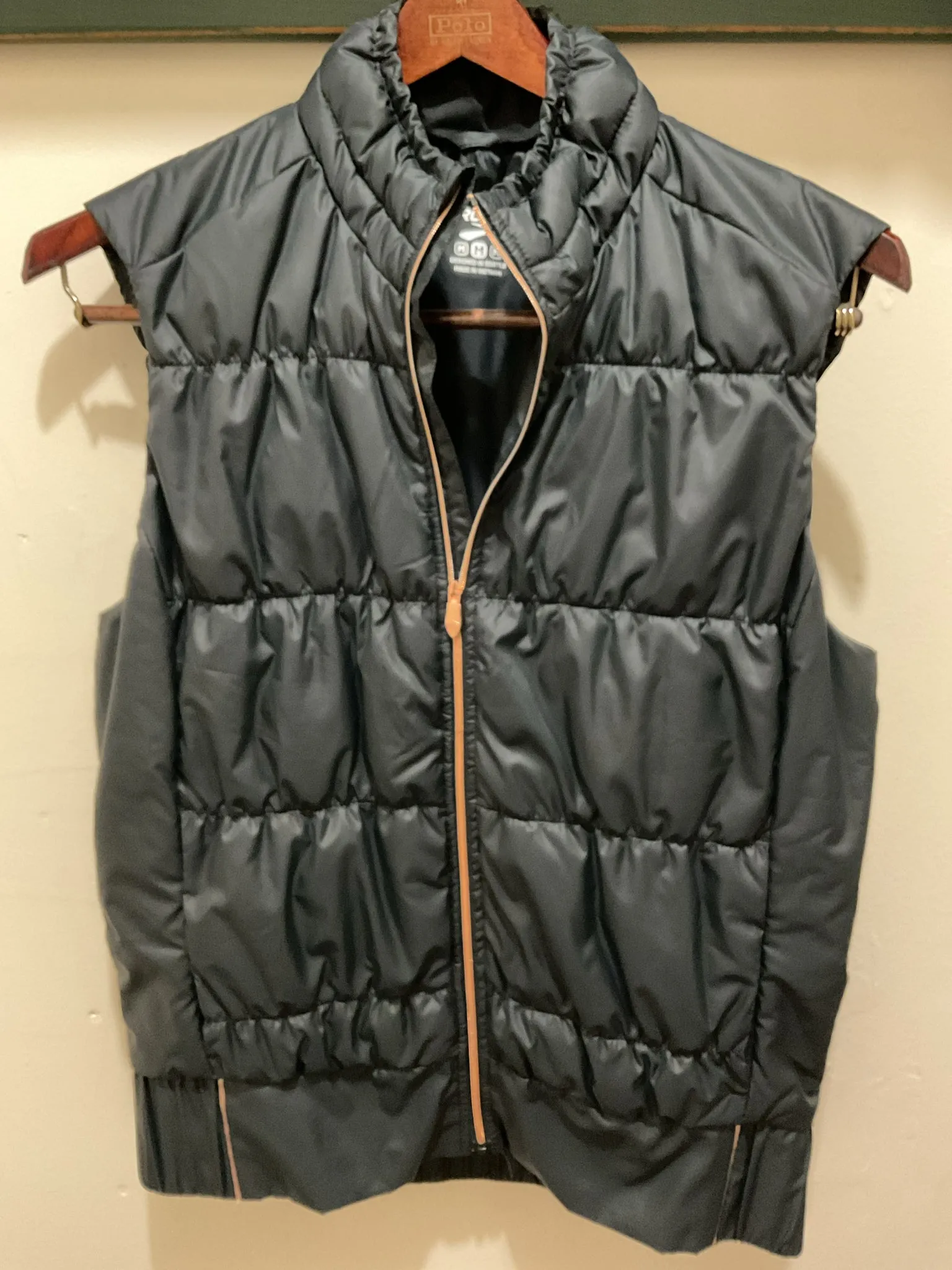 Brooks Insulated Running Vest Women's M