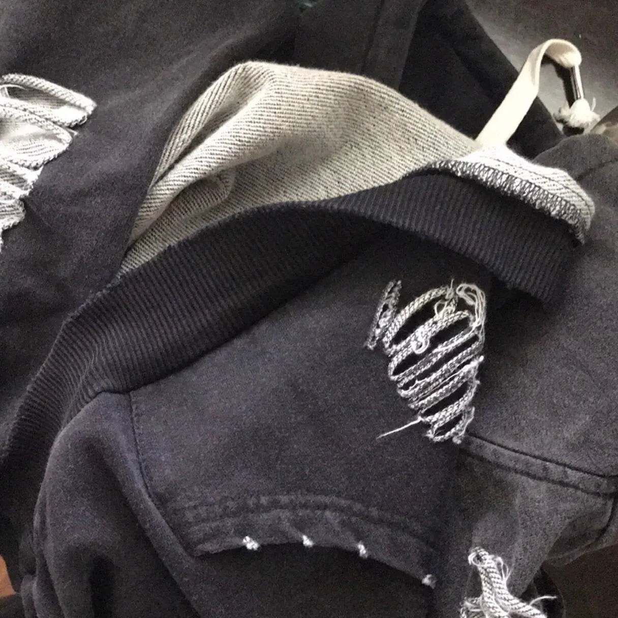 Distressed Hoody Black