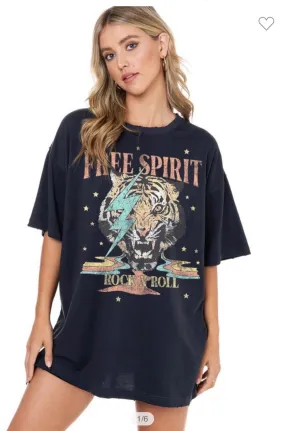 Hanna Oversized Free Spirit Tee
