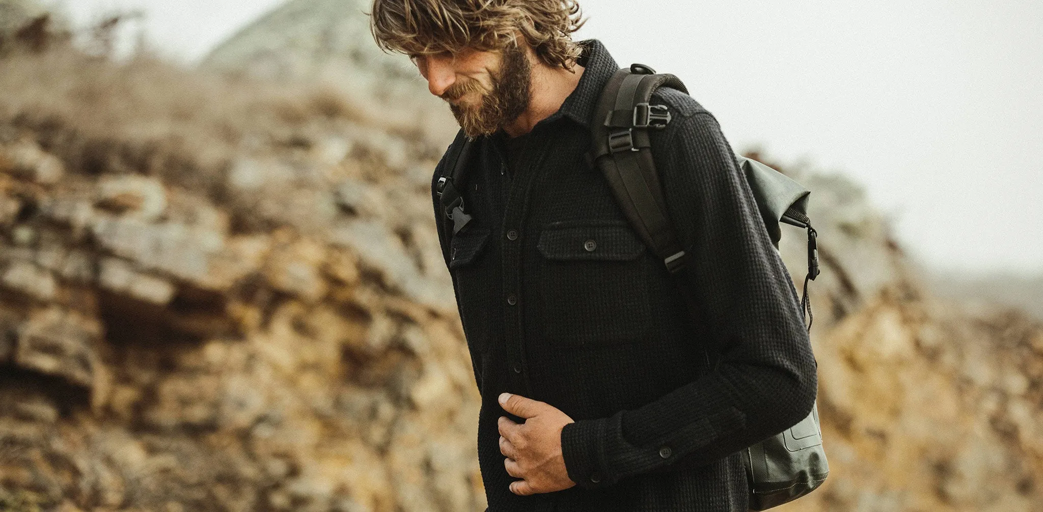 The Summit Shirt in Heather Navy Waffle