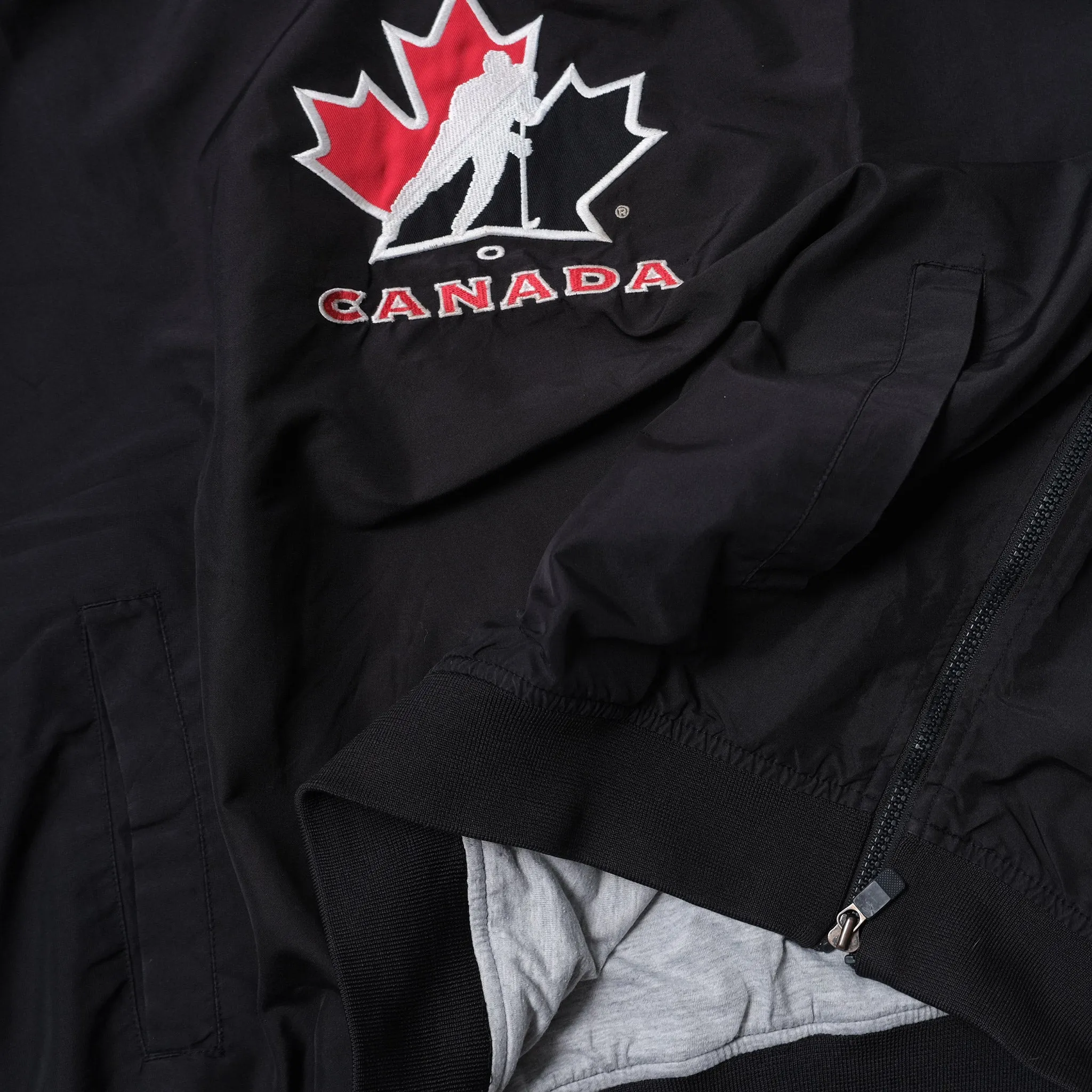 Vintage Nike Canada Hockey Windbreaker Large